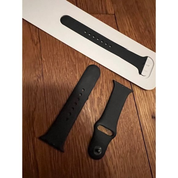 Apple Watch Black Band - Picture 2 of 4